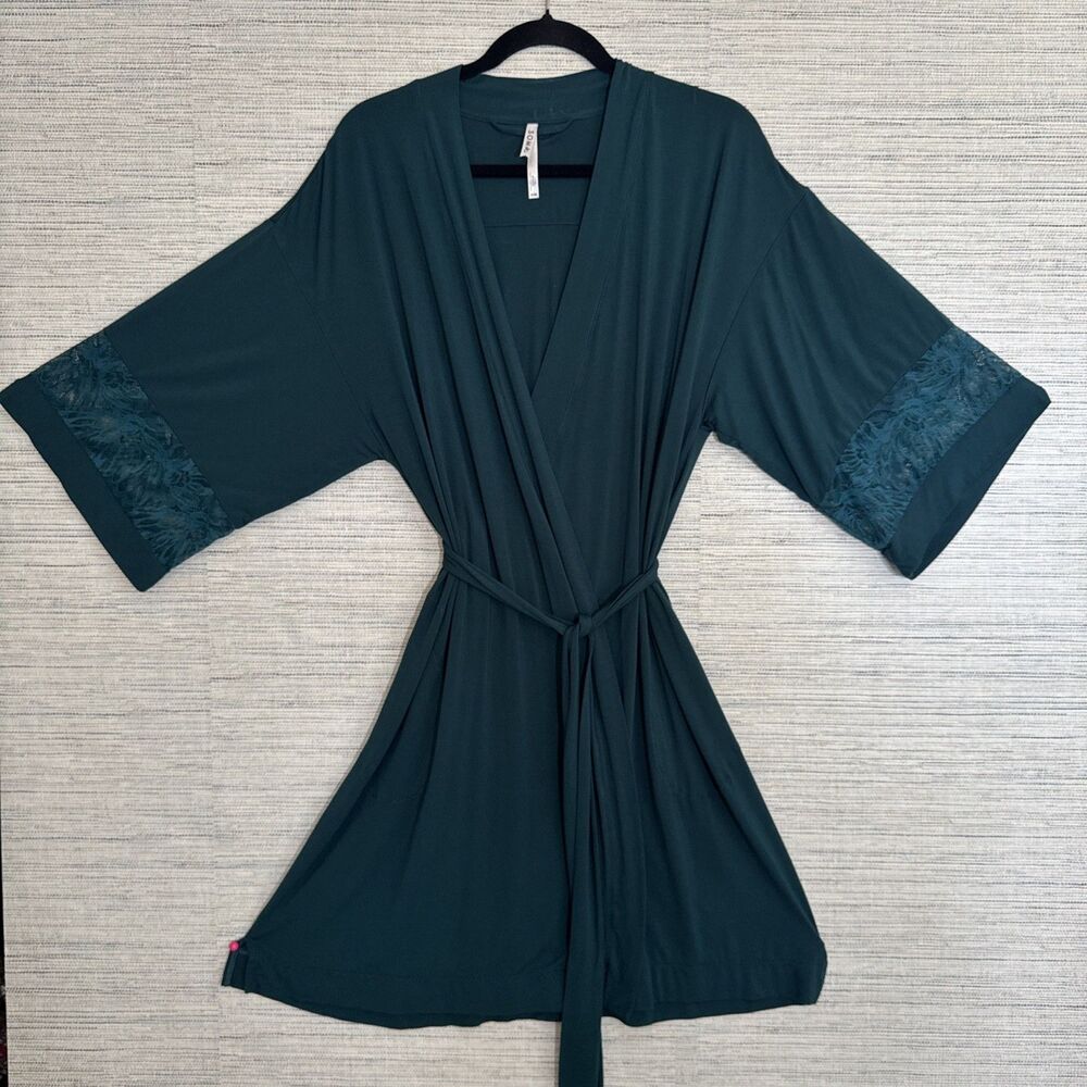 SOMA Cool Nights Pajama Lounge Robe Green Lace Trimmed Kimono S / M Small Medium